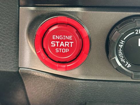 Used 2019 Toyota Tacoma TRD Pro AWD/4WD image 33