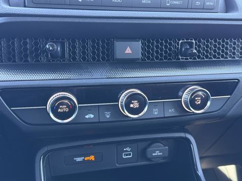 Used 2025 Honda CR-V LX image 19