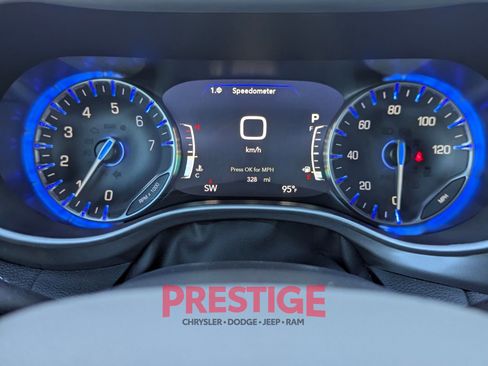 New 2026 Chrysler Pacifica Select AWD/4WD image 12