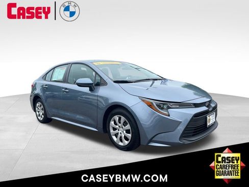 Used 2023 Toyota Corolla LE FWD image 1