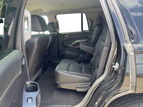 Used 2020 Chevrolet Tahoe Premier w/ RST 6.2L Performance Edition AWD/4WD image 11