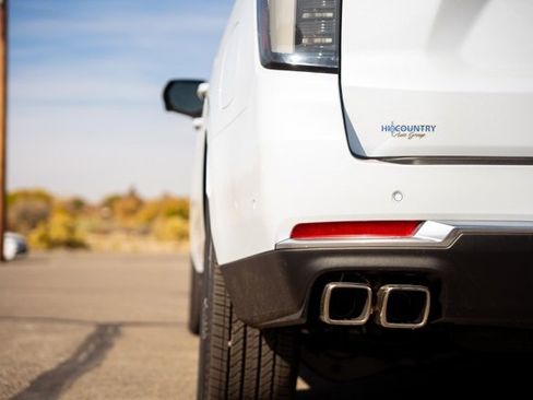 New 2026 Chevrolet Suburban High Country image 15