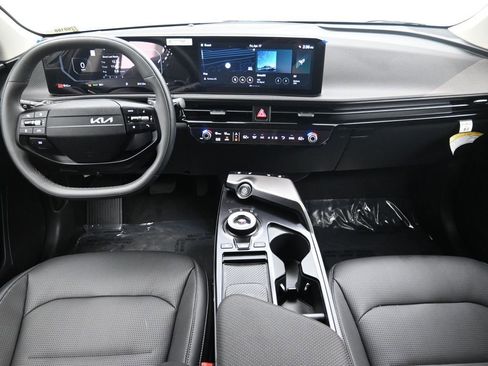 New 2025 Kia EV6 Wind RWD image 31