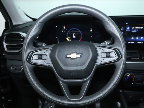 Used 2025 Chevrolet TrailBlazer LT image 21