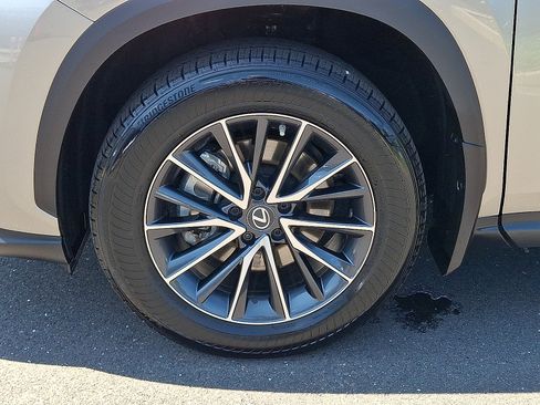 Used 2023 Lexus NX 350 AWD image 9
