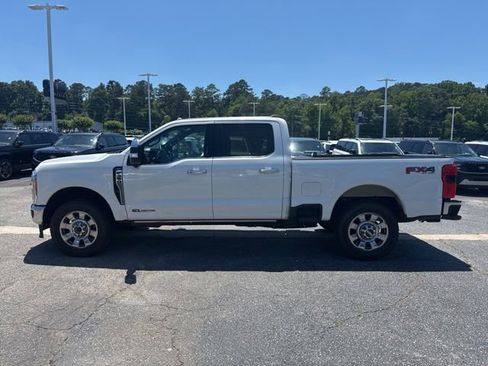 Used 2023 Ford F350 Lariat w/ Lariat Ultimate Package AWD/4WD image 6