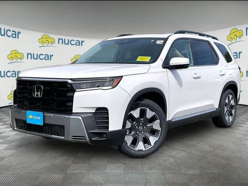 New 2026 Honda Pilot Touring image 4