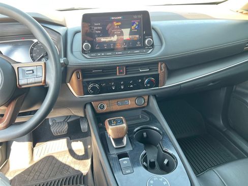 Used 2021 Nissan Rogue S AWD/4WD image 21