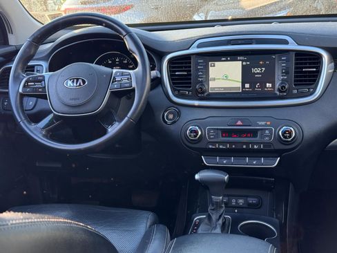 Used 2020 Kia Sorento SX image 27