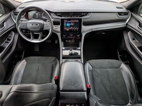 Certified 2024 Jeep Grand Cherokee L Laredo image 26