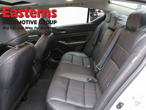 Used 2023 Nissan Altima 2.5 SR w/ SR Premium Package FWD image 21
