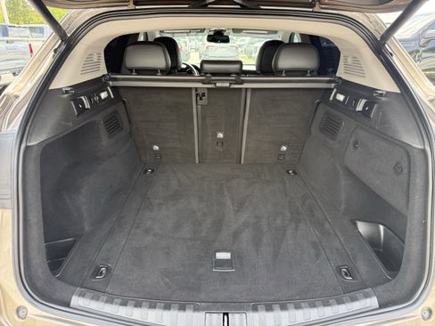 Used 2019 Alfa Romeo Stelvio image 30