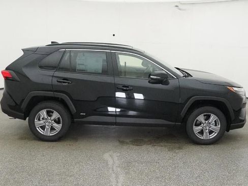 New 2025 Toyota RAV4 XLE image 11