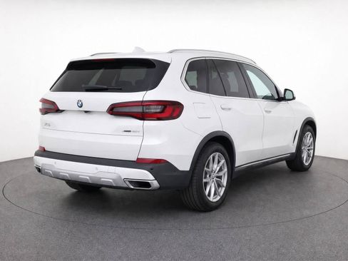 Used 2020 BMW X5 xDrive40i w/ Executive Package AWD/4WD image 3