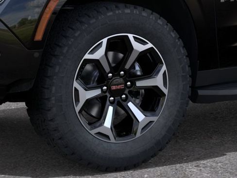 New 2026 GMC Yukon AT4 w/ LPO, Floor Liner Package AWD/4WD image 9
