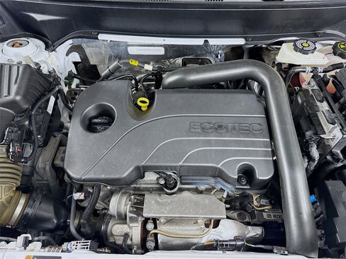 Used 2023 Chevrolet Equinox RS image 30