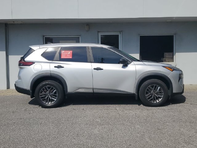 Certified 2024 Nissan Rogue S FWD image 6