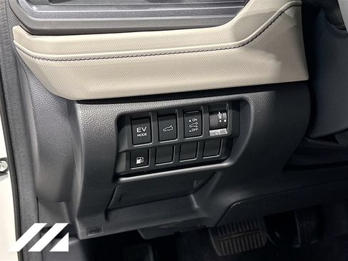 New 2026 Subaru Forester Touring AWD/4WD image 10