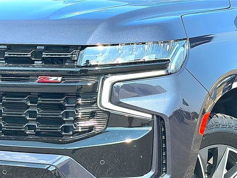 Used 2023 Chevrolet Tahoe Z71 w/ Luxury Package AWD/4WD image 4