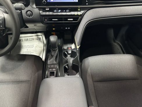 Used 2026 Toyota Camry LE FWD image 40