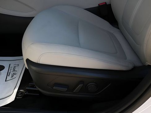 Used 2025 Hyundai Tucson SEL FWD image 11