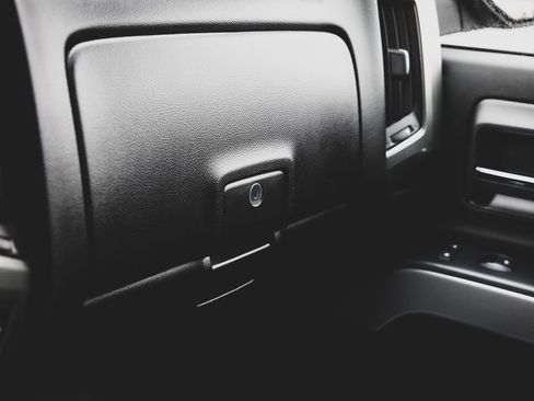 Used 2018 Chevrolet Silverado 1500 LT w/ All Star Edition image 12