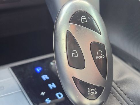 Used 2024 Hyundai Elantra SEL FWD image 22