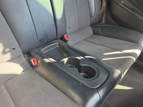 Used 2015 Hyundai Veloster w/ Option Group 02 FWD image 40