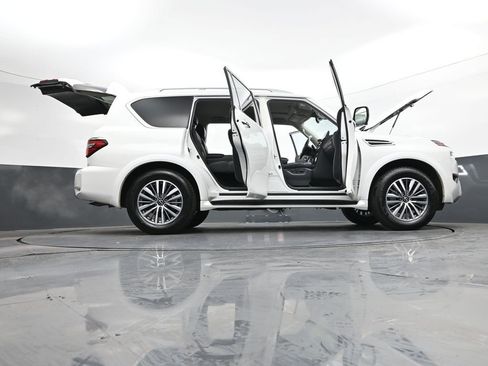 Used 2024 Nissan Armada SL w/ Captain's Chairs Package RWD image 52
