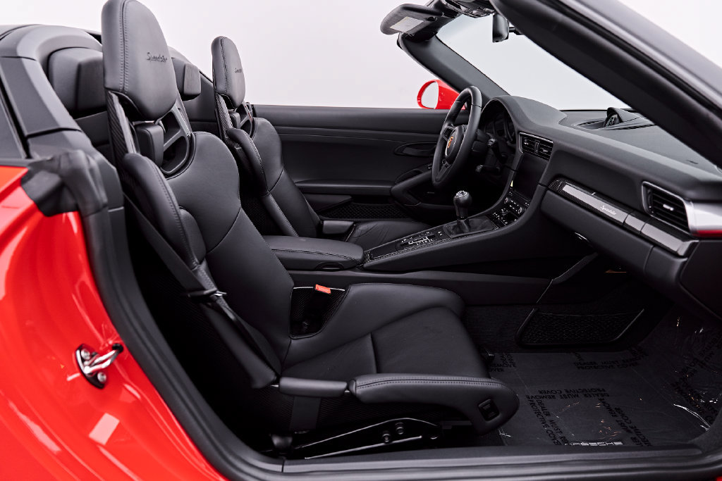 Used 2019 Porsche 911 Speedster w/ Chrono Package RWD image 35