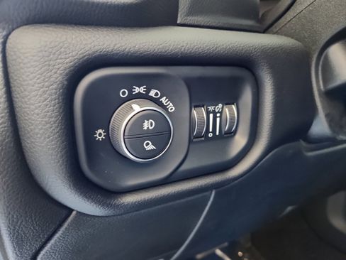 New 2025 RAM 2500 Laramie image 31