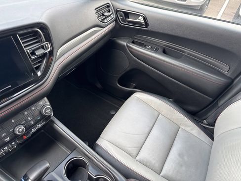 Used 2023 Dodge Durango GT image 41