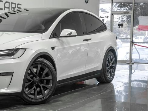 Used 2022 Tesla Model X AWD/4WD image 9