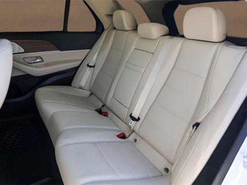 Used 2025 Mercedes-Benz GLE 350 4MATIC image 24