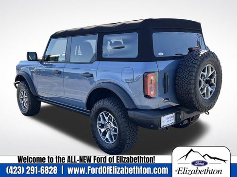 New 2025 Ford Bronco Badlands image 6