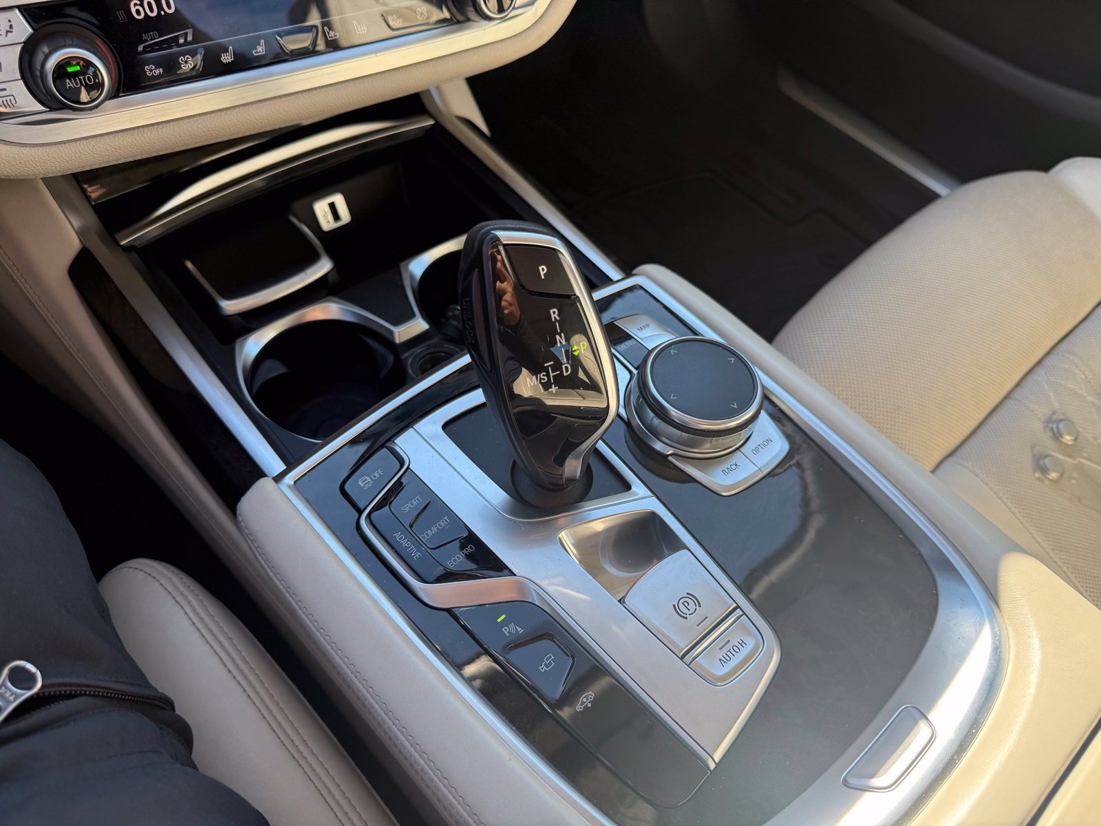 Used 2016 BMW 750i xDrive AWD/4WD image 20