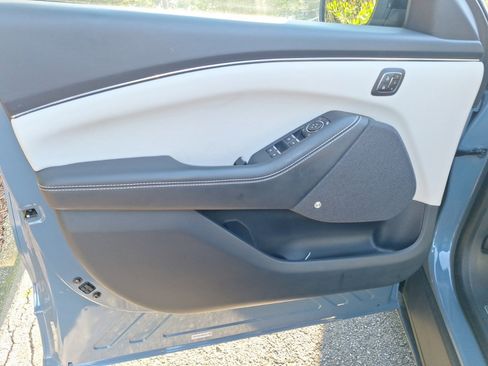 Certified 2023 Ford Mustang Mach-E Premium image 9