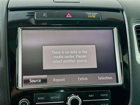 Used 2012 Volkswagen Touareg VR6 AWD/4WD image 21