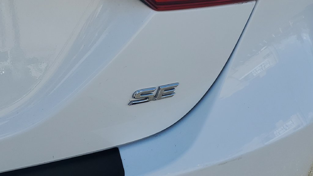Used 2024 Toyota Camry SE w/ Convenience Package FWD image 8