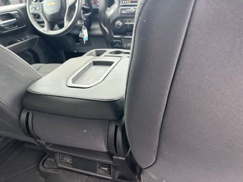 Used 2020 Chevrolet Silverado 2500 Custom w/ Custom Value Package image 27