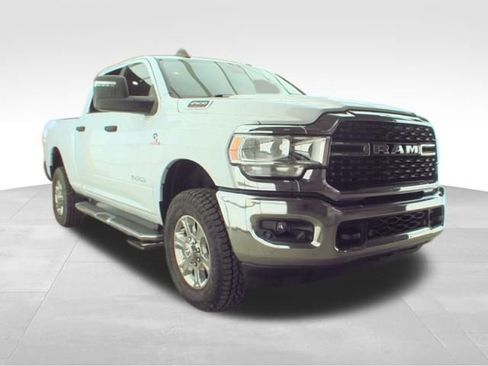 Used 2024 RAM 2500 Big Horn w/ Off Road Package image 2