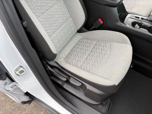 Used 2024 Chevrolet Equinox LS w/ LS Convenience Package image 41