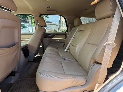Used 2014 Chevrolet Tahoe LS w/ Texas Edition RWD image 16