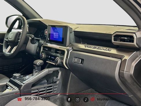 Used 2025 Toyota Tacoma TRD Off-Road AWD/4WD image 25