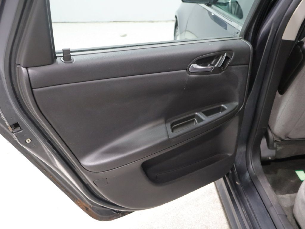 Used 2013 Chevrolet Impala LT FWD image 19
