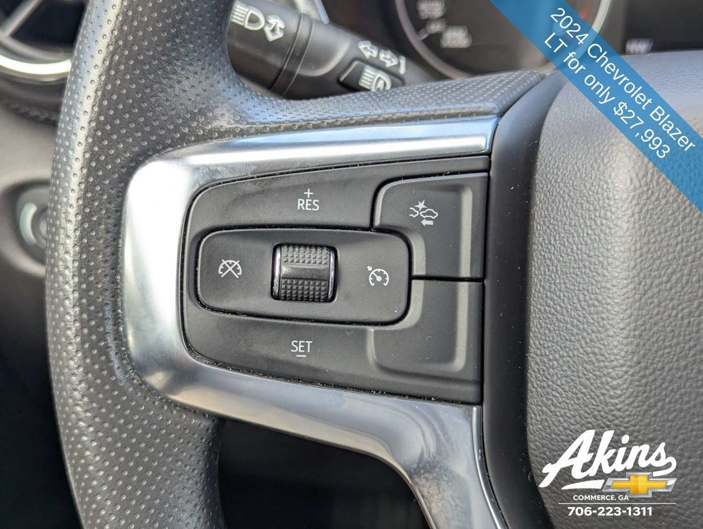 Used 2024 Chevrolet Blazer LT w/ Convenience Package FWD image 26