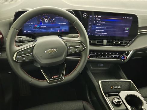 New 2026 Chevrolet Equinox RS w/ Convenience Package III FWD image 29