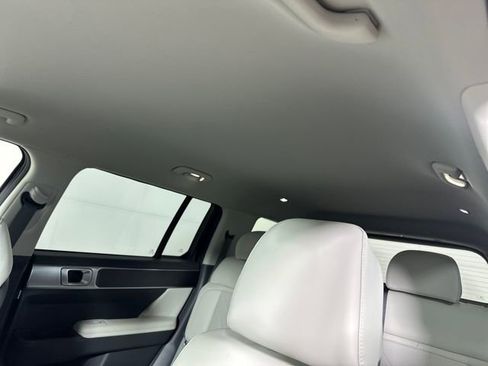 Used 2024 Hyundai Santa Fe SEL image 12