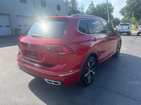 Used 2024 Volkswagen Tiguan SEL R-Line AWD/4WD image 3