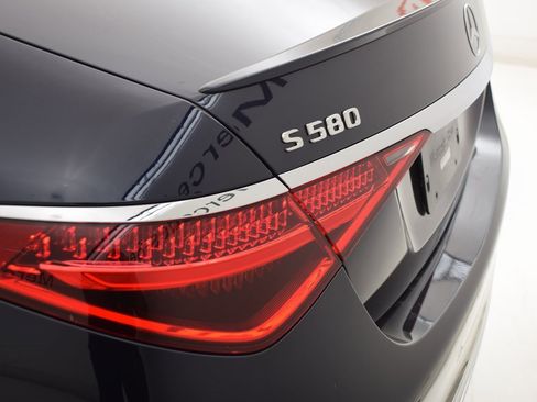 New 2025 Mercedes-Benz S 580 4MATIC Sedan image 12